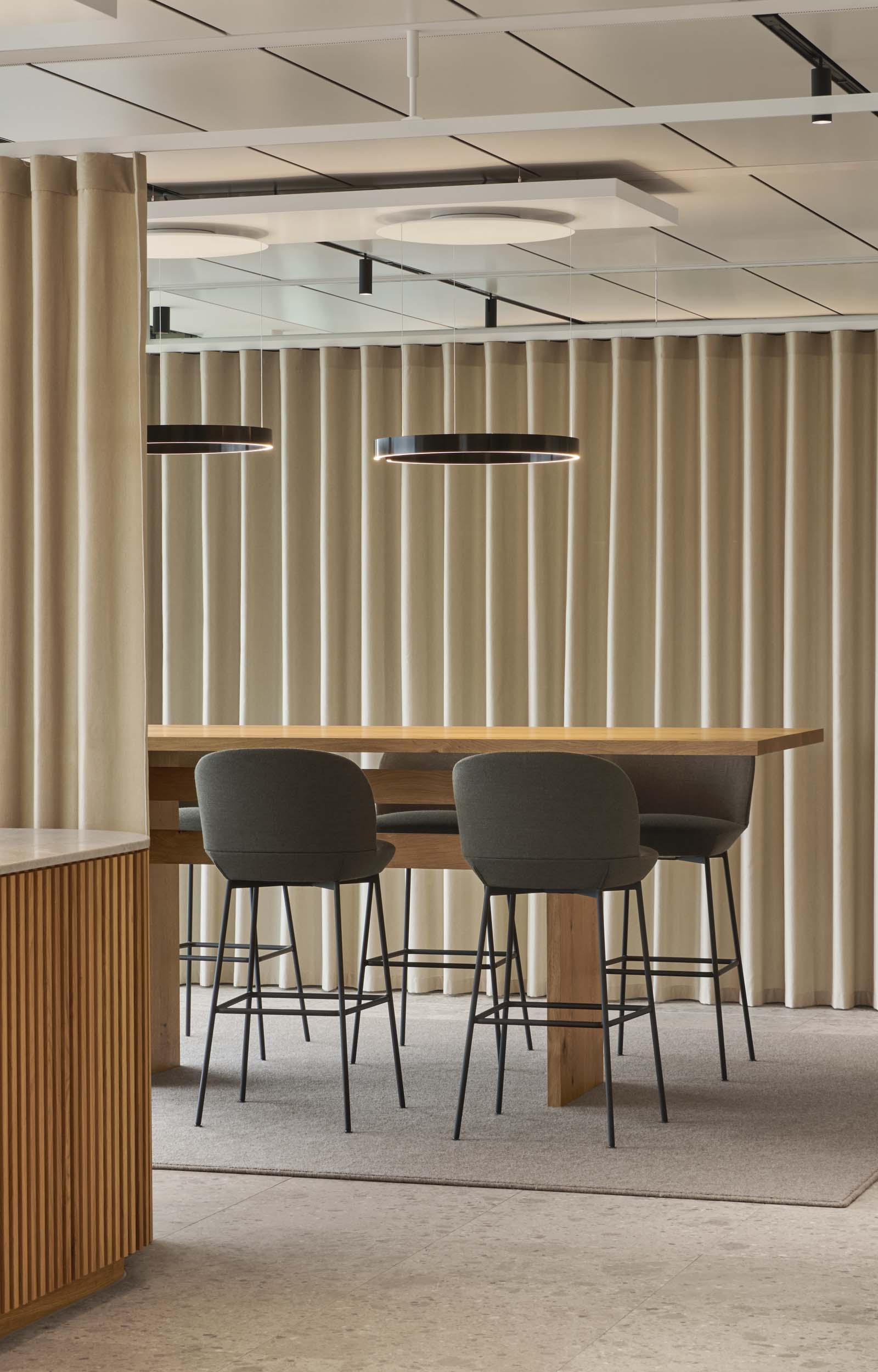 Banken und Finanzen. Arbeitswelten. Buero. Workshop Zone. Family Office - MACH Architektur.